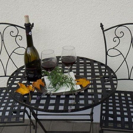 Holiday Flat With Swimming Pool In Prackenbach Viechtach Buitenkant foto