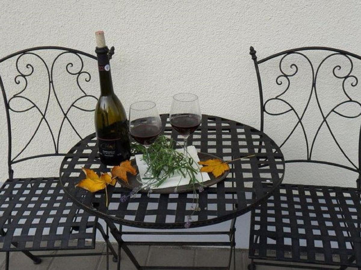 Holiday Flat With Swimming Pool In Prackenbach Viechtach Buitenkant foto