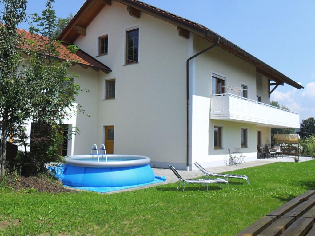 Holiday Flat With Swimming Pool In Prackenbach Viechtach Buitenkant foto