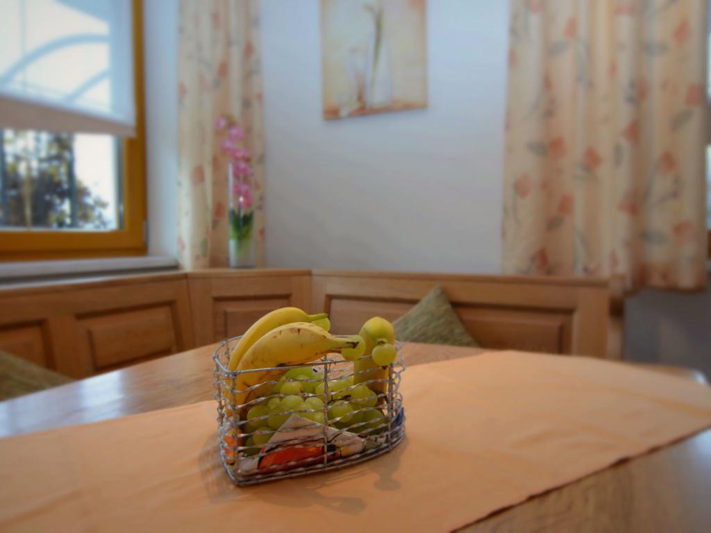 Holiday Flat With Swimming Pool In Prackenbach Viechtach Buitenkant foto