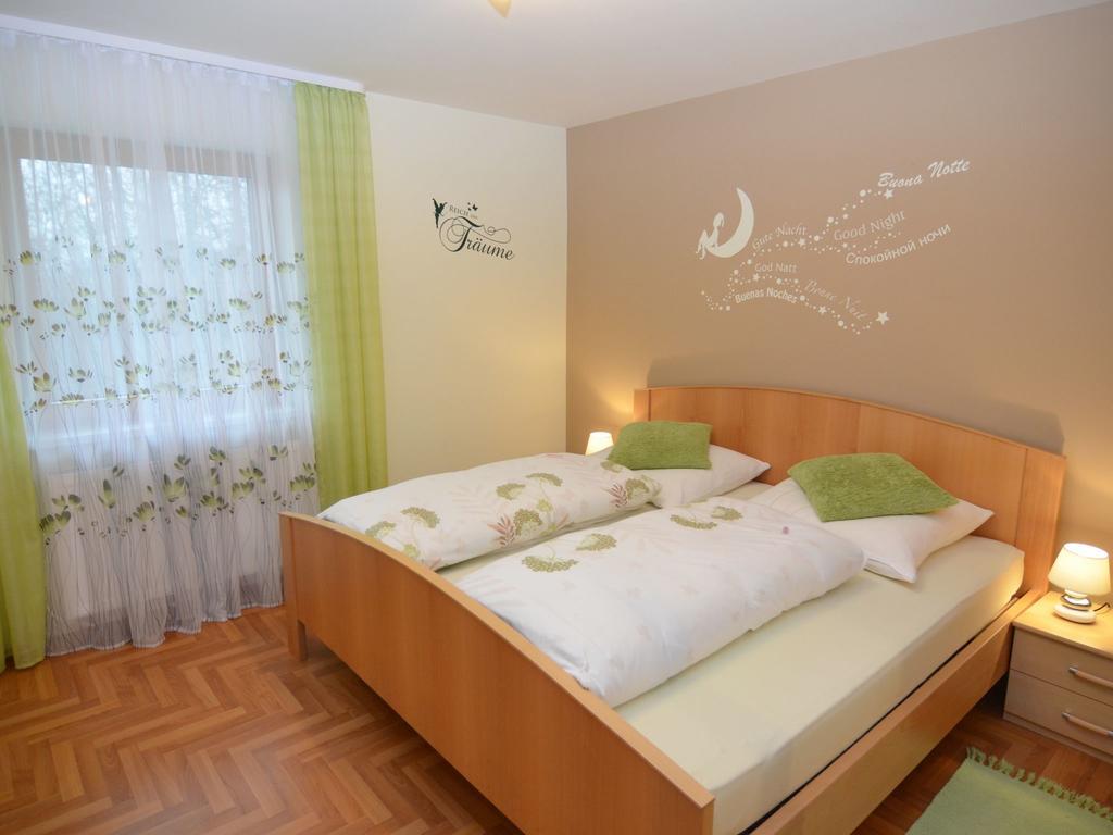 Holiday Flat With Swimming Pool In Prackenbach Viechtach Buitenkant foto